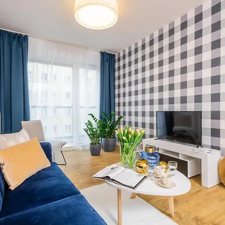 Dabrowskiego By The Railway Station * Breslau