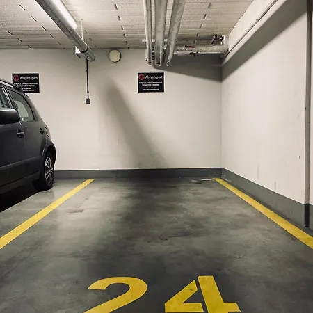 Lägenhet Dabrowskiego By The Railway Station *