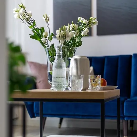 Dabrowskiego By The Railway Station Breslavia