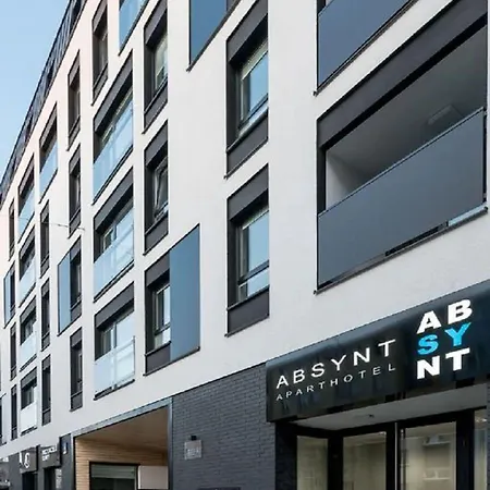 Dabrowskiego By The Railway Station Apartamento *