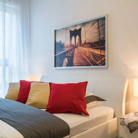 Dabrowskiego By The Railway Station Apartamento Breslavia