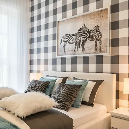 Dabrowskiego By The Railway Station Apartamento Breslavia